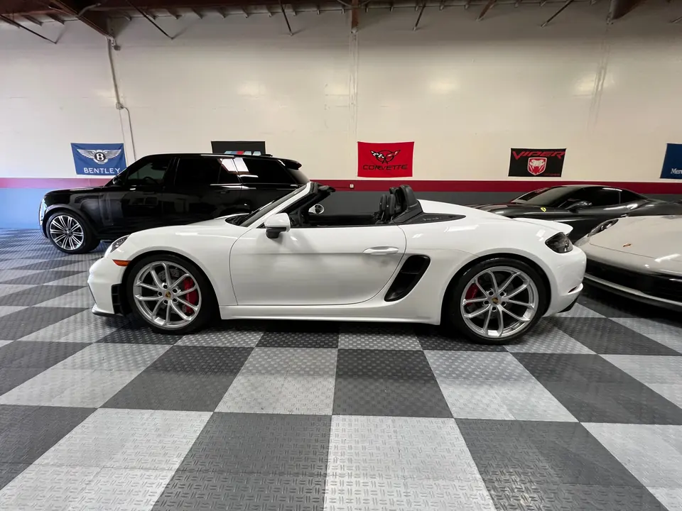2020 Porsche 718 Spyder